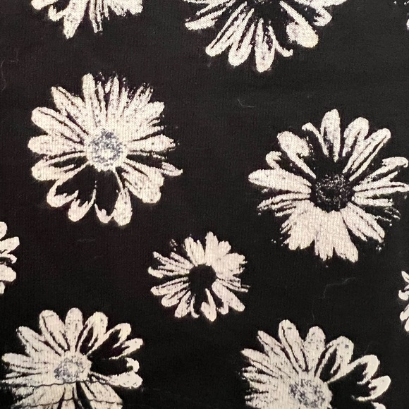 H&M Divided Daisy Mini Skater Skirt - Picture 3 of 5